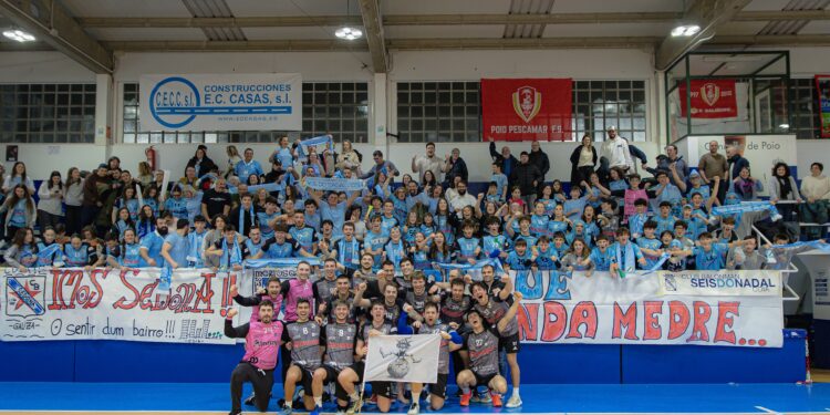 Un mítico club del barrio vigués de Coia inicia una recolecta de fondos para jugar en Nacional