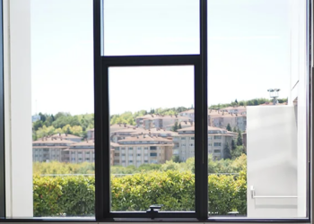 Ventanas y puertas de aluminio y PVC: clave para la eficiencia y el confort en el hogar