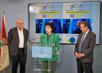 Caballero abandera en Vigo la lucha contra el edadismo: «La edad no es un factor de exclusión sino de inclusión»