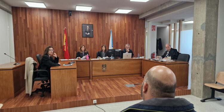 Suspendido el juicio contra un acusado de vender cocaína en un local de Baiona