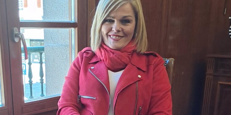 La alcaldesa de Redondela anuncia una cuestión de confianza tras el «no» de PP y BNG a los presupuestos