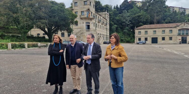 Caballero y Regades escenifican (sin la Xunta) el ‘ok’ al convenio de la ETEA: habrá parking subterráneo