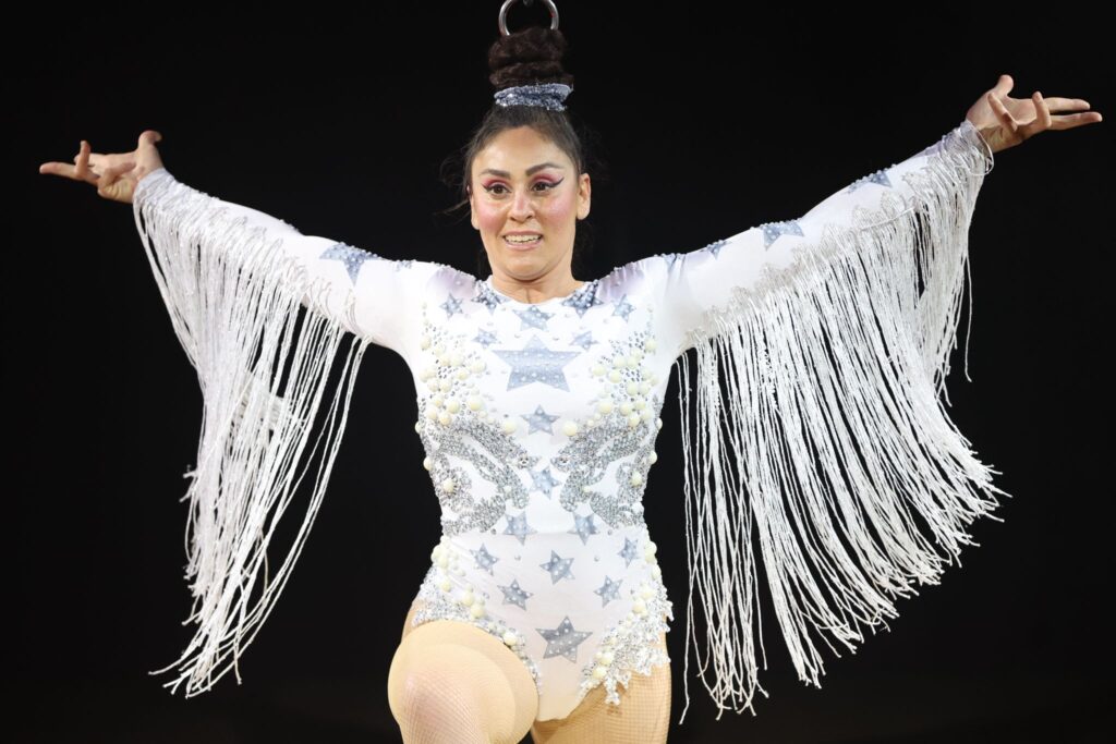 El Circo de Pinocho conquista el corazón de Vigo: desde la comedia a las acrobacias vertiginosas