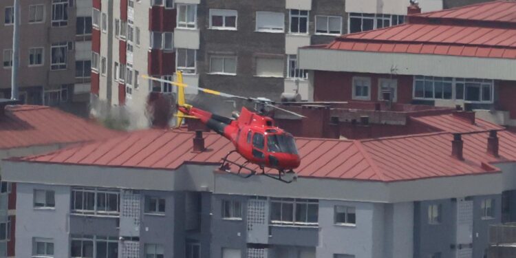 Vecinos de Vigo y de su área, sorprendidos por el vuelo rasante de un helicóptero durante el fin de semana