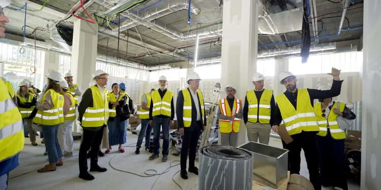 El nuevo centro de salud de Vigo estará finalizado en verano y contará con 130 profesionales