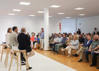 La Diputación aumenta hasta los 5 millones de euros los planes para el movimiento vecinal y asociativo