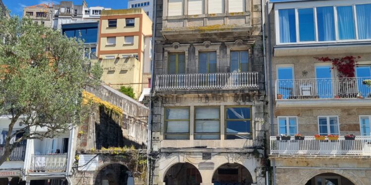 Resurge la cuna de Vigo mientras Barrio do Cura fulmina sus últimos vestigios