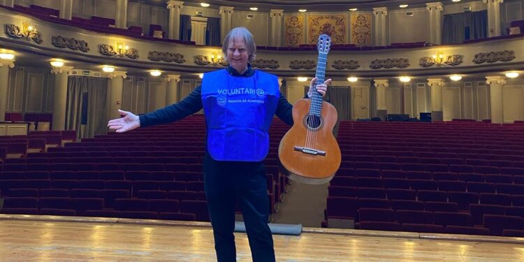 El Banco de Alimentos de Vigo apela a la solidaridad para colgar el ‘completo’ en el concierto de David Russell