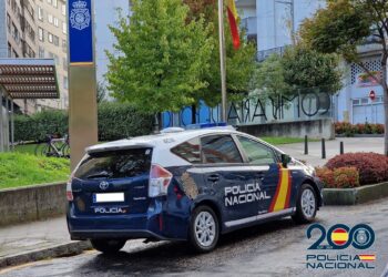Dos detenidos tras una persecución policial por Vigo, primero en un coche a gran velocidad y luego a pie