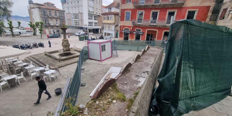 Ya en marcha las obras que transformarán la plaza con el mejor mirador urbano de Vigo