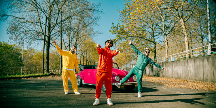 Aterriza en Vigo el Chándal Metal Tour de Monoulious DOP