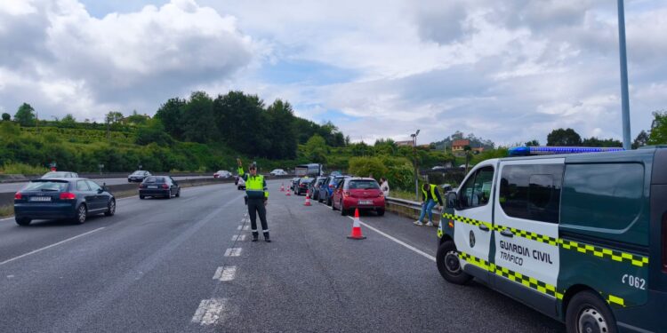 Jornada «habitual» en la A-55: dos accidentes múltiples con siete coches implicados en apenas dos horas