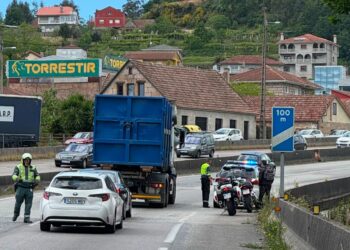 Interceptado un motorista sin carné ni seguro que se dio a la fuga de forma temeraria por la A-55