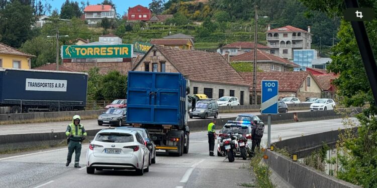 Interceptado un motorista sin carné ni seguro que se dio a la fuga de forma temeraria por la A-55