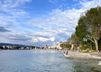 Vigo se cita en Bouzas