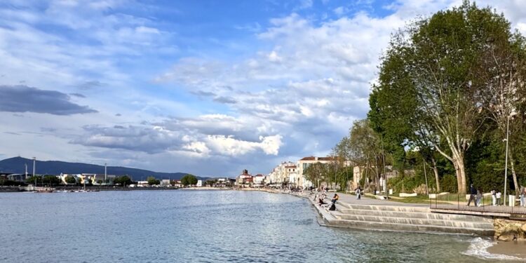 Vigo se cita en Bouzas