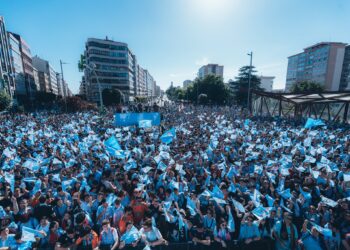 El sueño europeo del Celta se bendice en la praza de América: de Cervi al cumple de Marián y al «fíchalo»