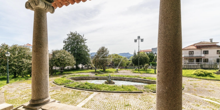 A la venta por 3,8 millones un «legado icónico» en el corazón de Vigo