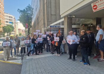 Sanitarios de Vigo exigen «tolerancia cero» tras la agresión de una mujer que quiso entrar al PAC con un patinete