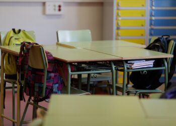 Un juez de Vigo confirma el «suspenso» a una profesora por su «nivel docente muy limitado»