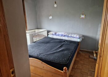 Arremeten contra una periodista en el tercer intento de desalojo de una casa ocupada en Vigo