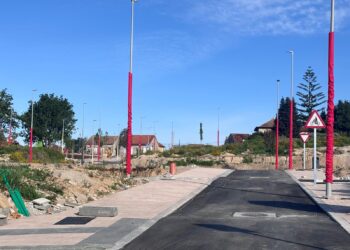 Tímido paso para avanzar en la ampliación de Navia mientras el megacontrato sigue sin dueño formal