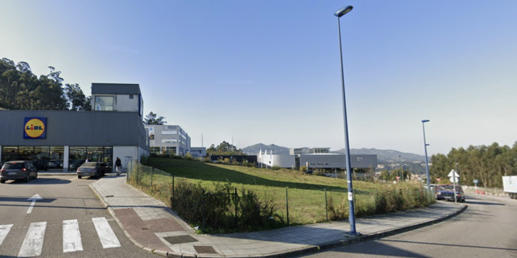 Caballero justifica la venta por 1,2 millones de una parcela municipal: «Es dinero para el bienestar de la ciudad»