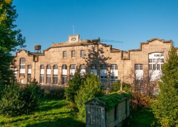 Caballero: «La aprobación del PXOM nos permite entrar ya en las cuestiones de La Artística y del Alfageme»