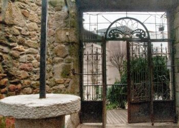 Vuelve uno de los rincones míticos del Casco Vello de Vigo: el inolvidable Bohemia resurge como Cepas Vellas
