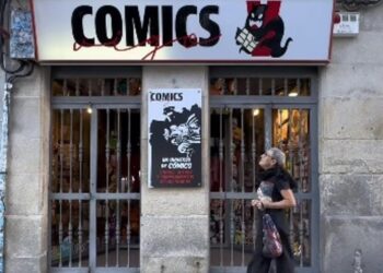 La heroína del cómic en Vigo cuelga la capa