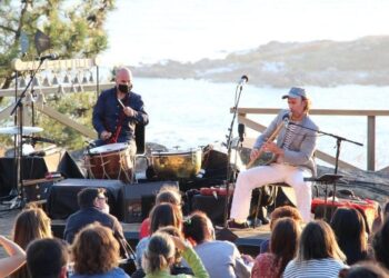 Carlos Núñez regresa a Monteferro para otro atardecer mágico