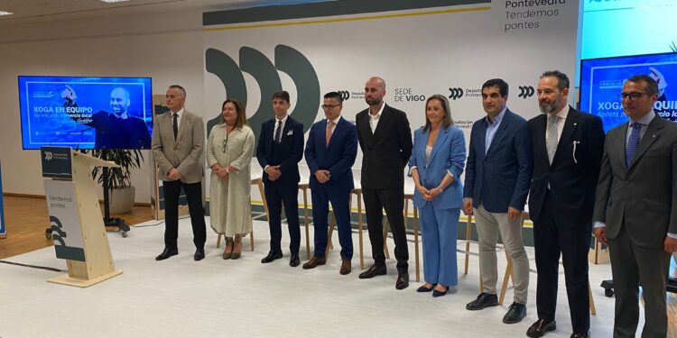 El comercio local ficha a Claudio Giráldez: «Son un equipo que resiste y que trabaja a destajo sin perder su identidad»