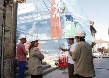 Los dos lujosos dúplex de un «emblemático» edificio del Casco Vello Alto estarán acabados «muy pronto»