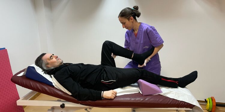 Cuarenta personas con esclerosis múltiple recibirán fisioterapia en Avempo gracias a la ‘X Solidaria’