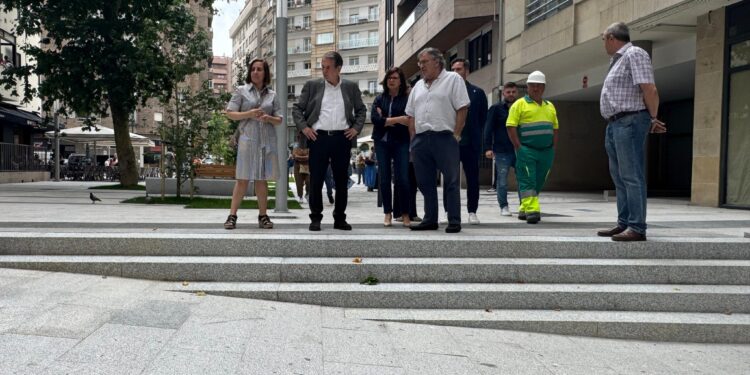 Vigo «pierde» un callejón y gana una nueva plaza en pleno centro… casi tres años después
