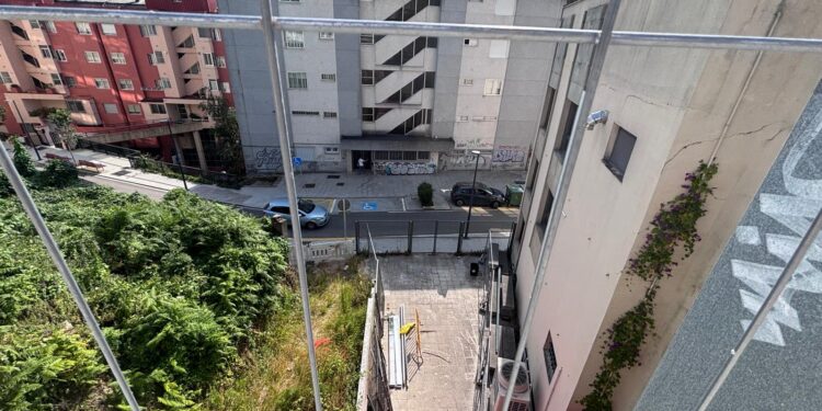 Misterio resuelto: esta es la razón por la que no despega el ascensor más «lento» del Vigo Vertical