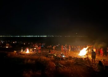Vigo y su área quemaron San Juan: la noche más corta del año dio la bienvenida al verano