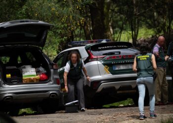 Investigan como presunto crimen machista la muerte de la pareja calcinada en un coche en Campo Lameiro