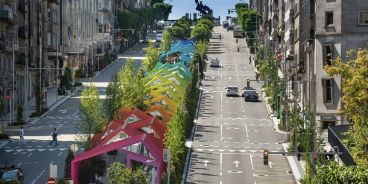 Vigo corta al tráfico un carril de Gran Vía hasta el año que viene