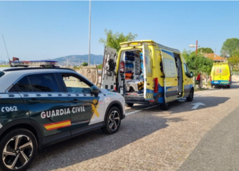 Fallece un hombre en Baiona tras ser rescatado del agua con síntomas de ahogamiento