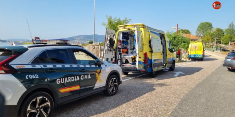 Fallece un hombre en Baiona tras ser rescatado del agua con síntomas de ahogamiento