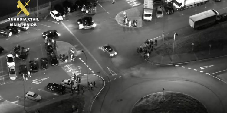 La Guardia Civil de Pontevedra interpone un centenar de sanciones a conductores por carreras ilegales