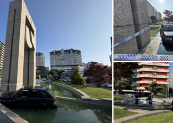 Un conductor sufre una indisposición y el vehículo acaba en una fuente de Vigo