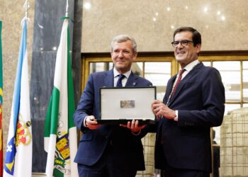Rueda apuesta en Oporto por un «futuro común» y tren «rápido y eficiente» en el año 2030