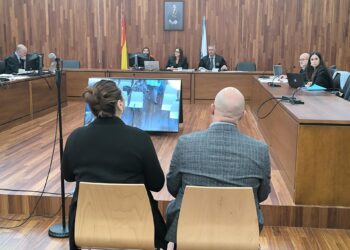 La ropa, las gafas y un tatuaje delataron al acusado de quemar dos buses urbanos en Vigo