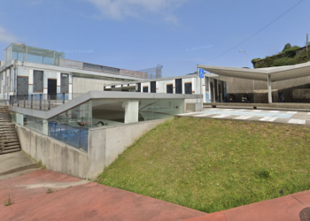Detenido un monitor de la piscina de Marín por una supuesta agresión sexual a varias menores