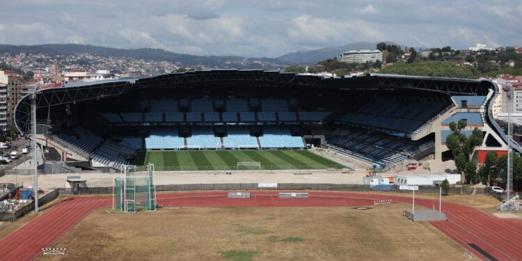 La «salvaje» panorámica de la obra de Gol permitirá ver los primeros partidos del Celta desde el exterior