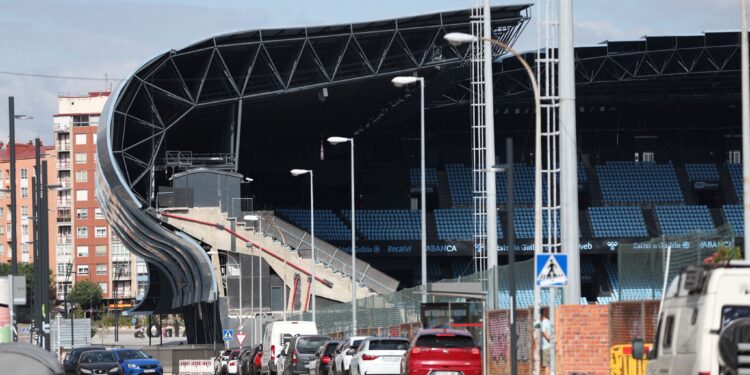 La «salvaje» panorámica de la obra de Gol permitirá ver los primeros partidos del Celta desde el exterior