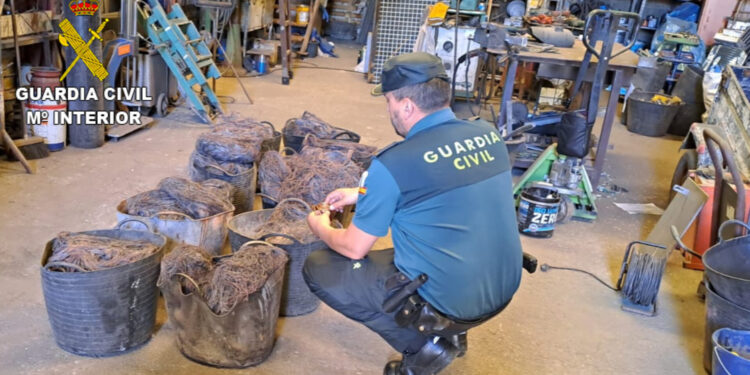 Investigan a 5 personas por los robos de cobre del alumbrado público de Ponteareas