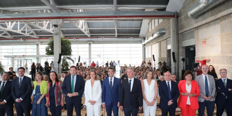 Vigo acoge por primera vez un acto de balance de la Diputación: «Nunca en la historia hubo semejante inversión en la ciudad»